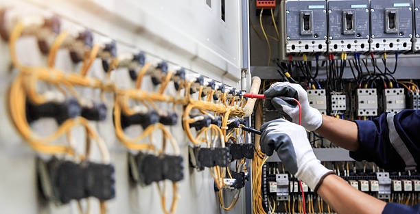 Professional Electrician technician working in Summerville, SC